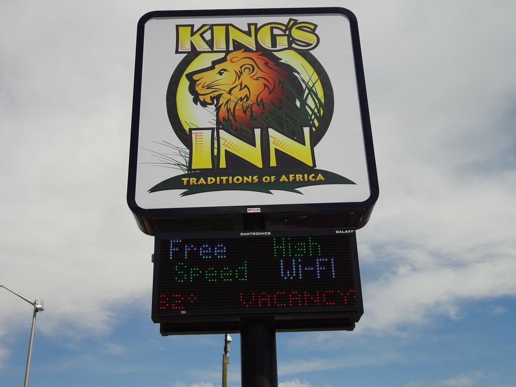 Kings Inn Cody Esterno foto